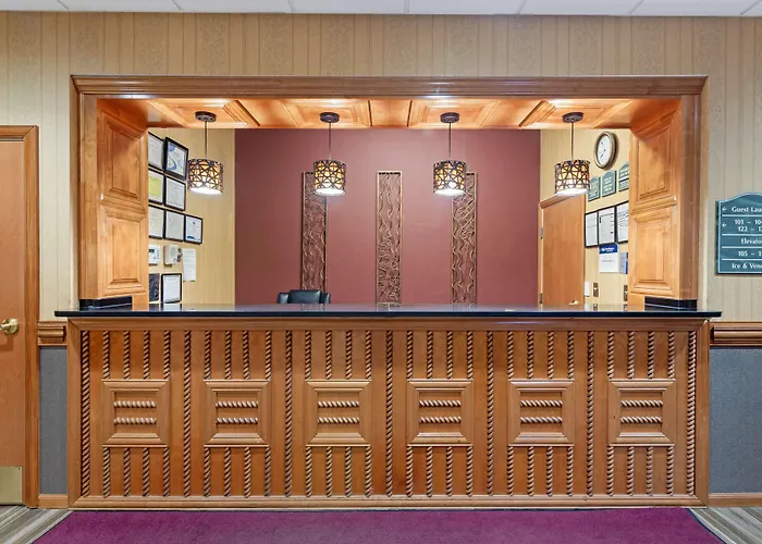 Best Western Plus Bradbury Inn And Suites