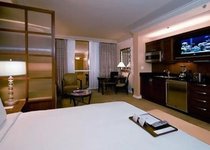  Signature At Mgm Grand - All Suites