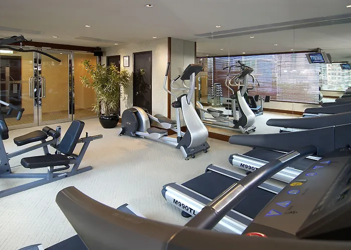 Hotel 4 estrelas: Lan Kwai Fong Hotel - Kau U Fong