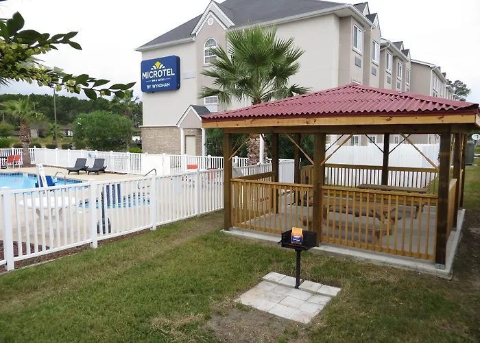 Microtel Inn & Suites By Wyndham Naval Base I-95