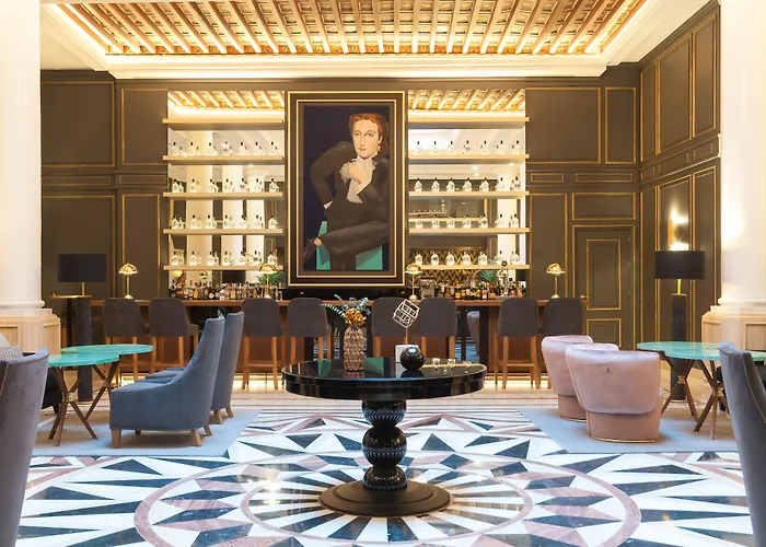 Eugenia de Montijo, Autograph Collection