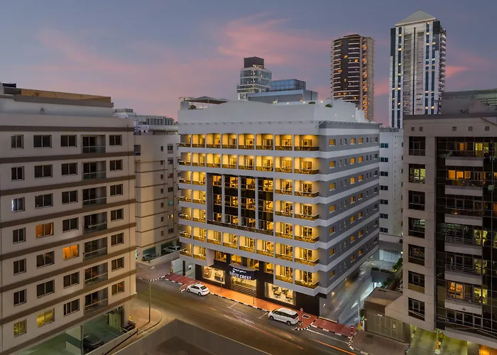 Savoy Crest Apartments