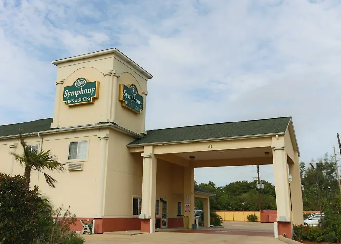 Motel: The Symphony Inn & Suites