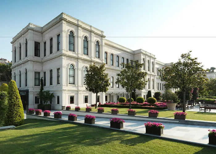 Four Seasons At The Bosphorus