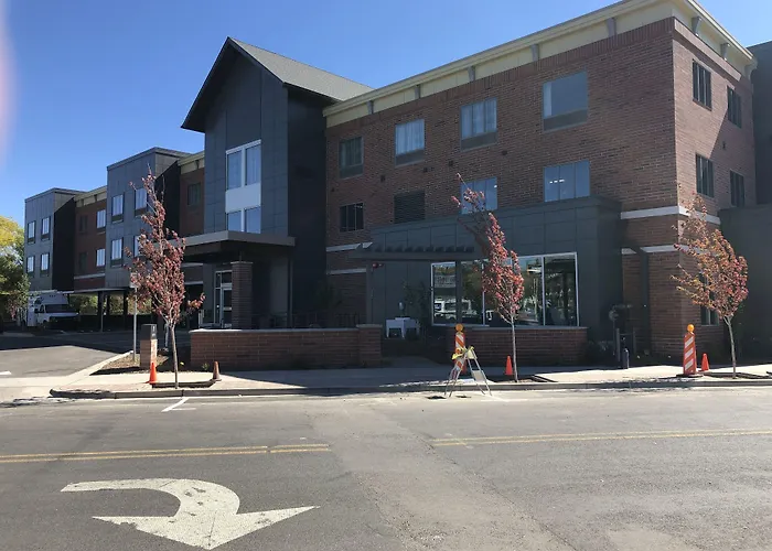 Country Inn & Suites By Radisson, Flagstaff Downtown, Az