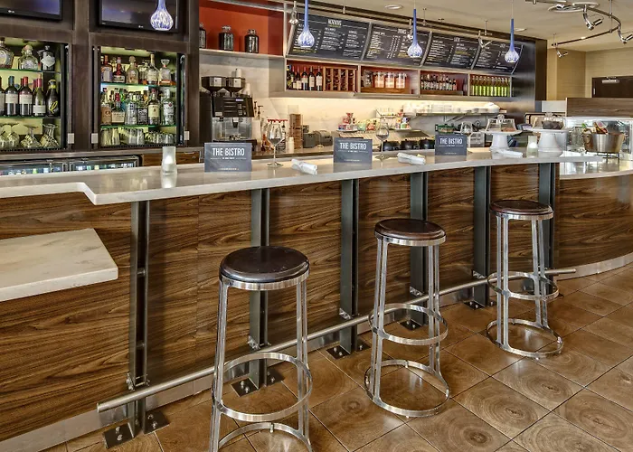 Courtyard By Marriott Midland