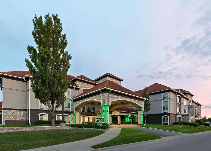 La Quinta By Wyndham Olathe