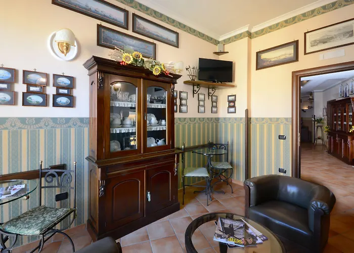 Pinto-Storey Hotel