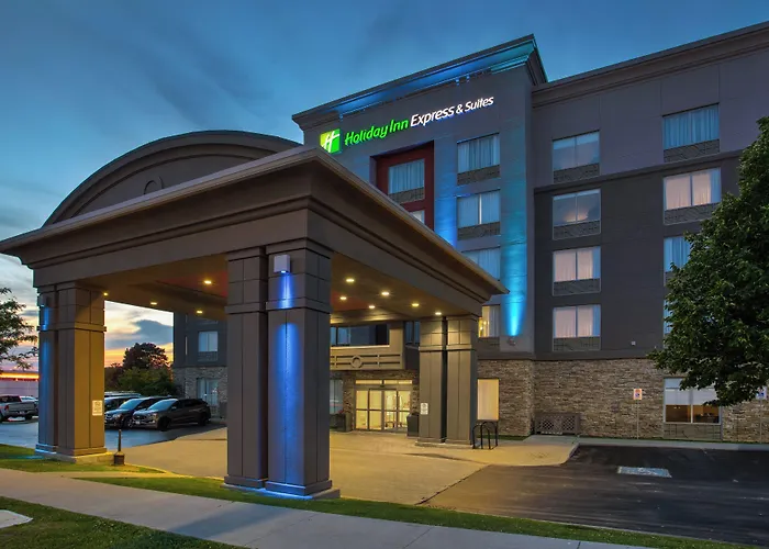 Сity center hotels Holiday Inn Express Kingston Central By Ihg