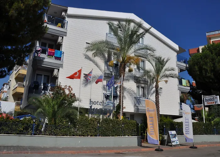 Hotel Lunay