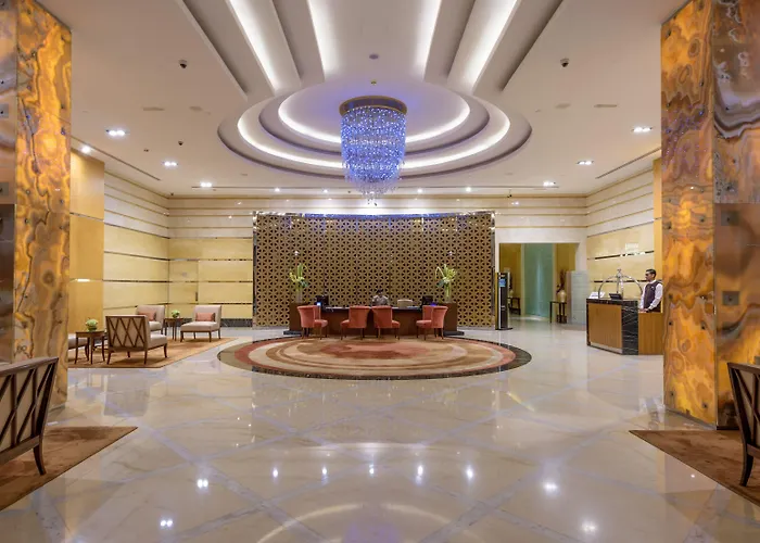 Golf Hotel: La Suite Dubai Hotel & Apartments