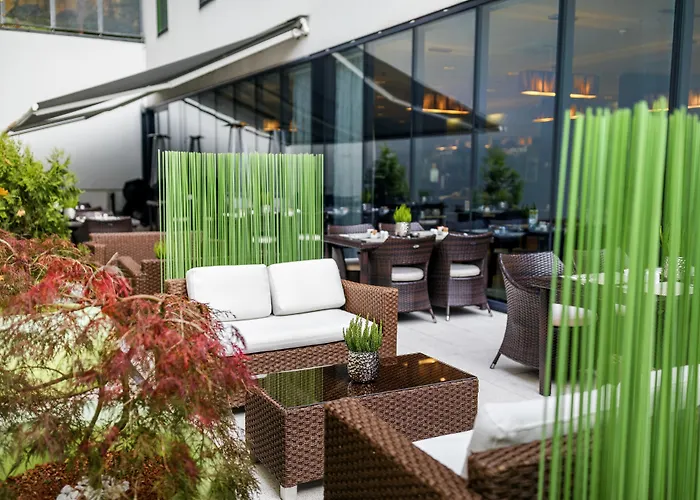 Pet Friendly hotel: Occidental Praha Five