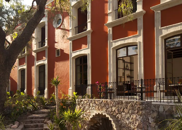 Pet Friendly hotel: Rosewood San Miguel