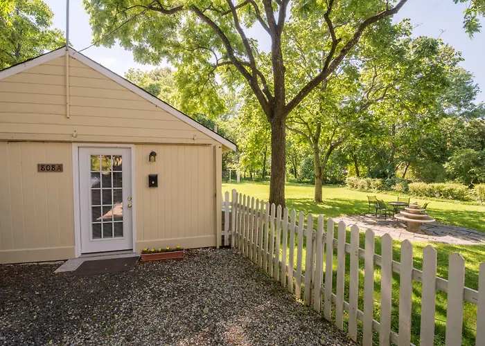 The Dailey Renewal Retreat B & B
