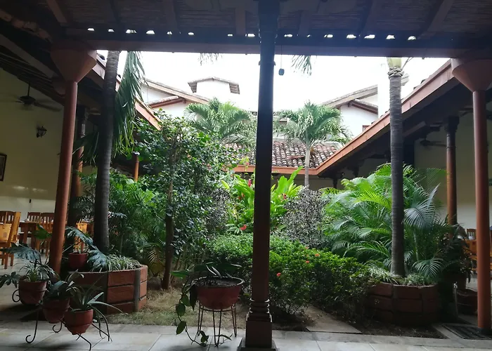El Almirante