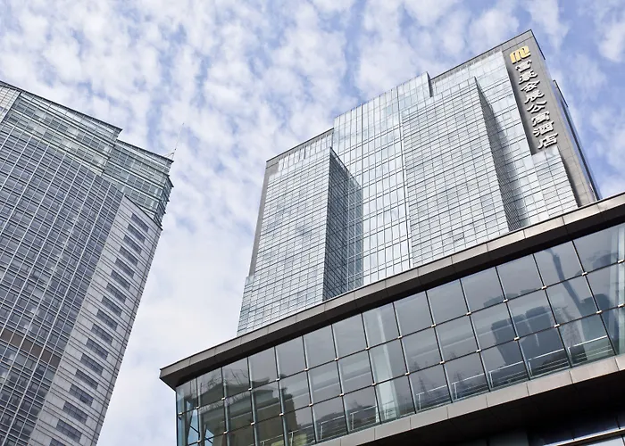 Regal Plaza Hotel & Residence Waigaoqiao