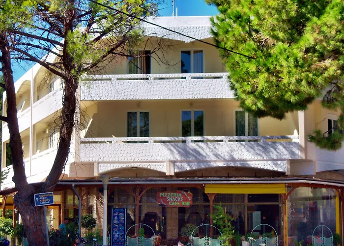 Fantasia Apartments