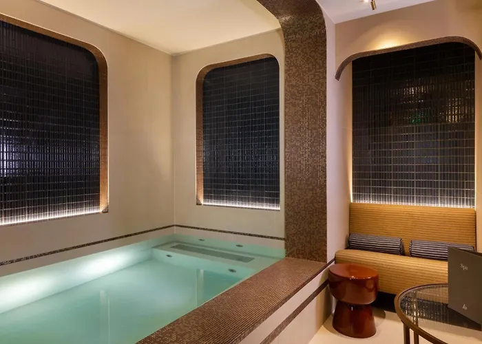 Hotel de luxo Apenas: Hôtel Louvre Piemont&Spa