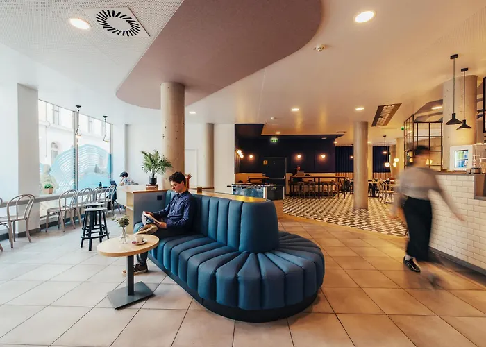 Günstiges Hotel: Meininger Hotel Wien Downtown Franz