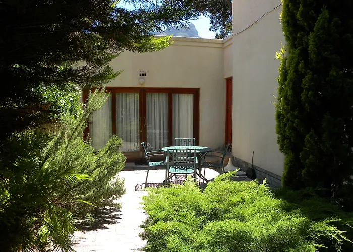 Riversong Guest House