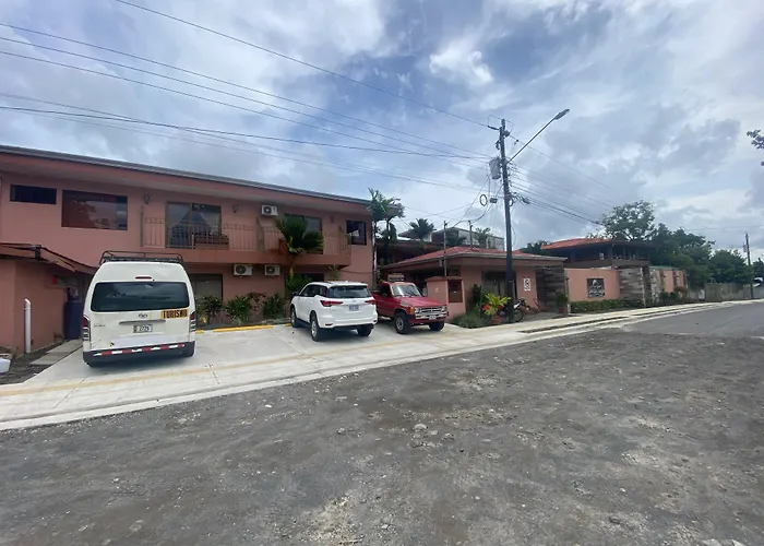 La Choza Inn