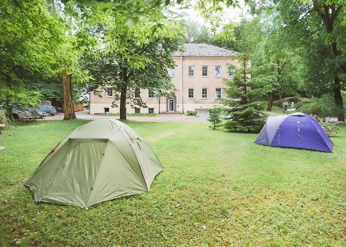 Hotel dichtbij College: Downtown Forest Hostel & Camping