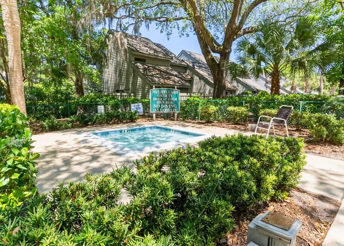 Cheap hotels Ocean Cove At Palmetto Dunes