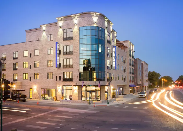 Bluemont Hotel