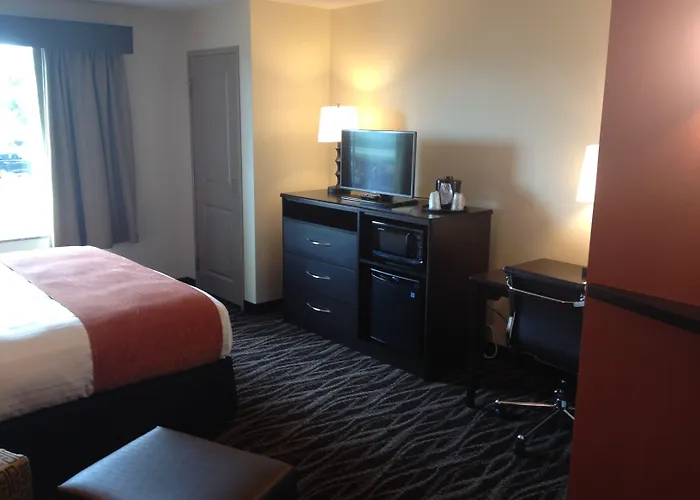 Americinn By Wyndham Waupun
