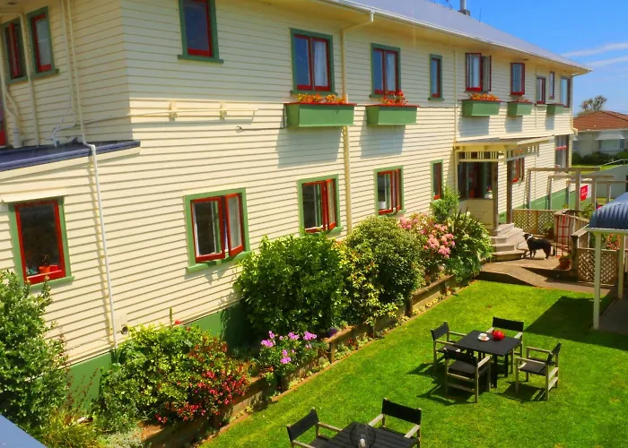 Motel: Ducks & Drakes Boutique Motel & Backpackers