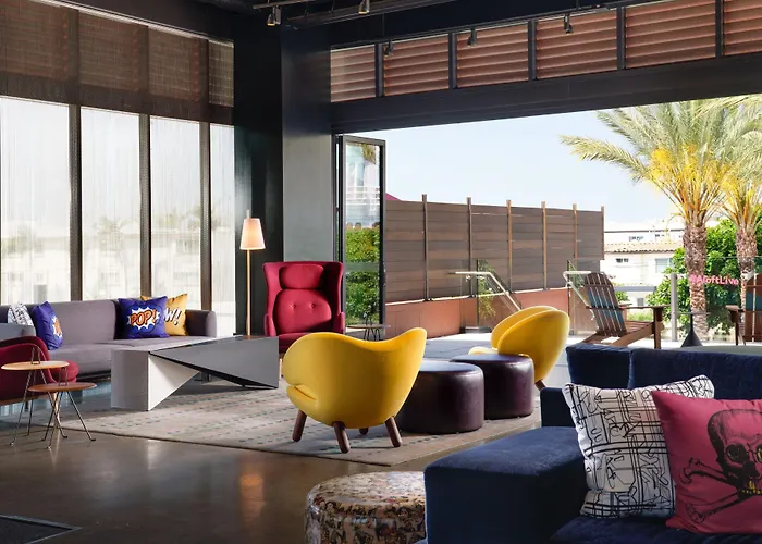 Aloft - Los Angeles Airport