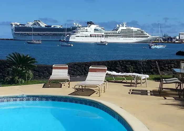 Hilo Reeds Bay Hotel