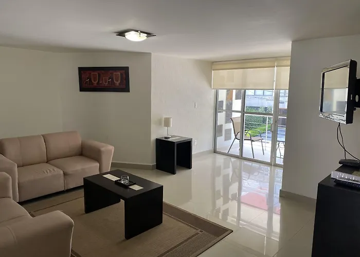 Grupo Kings Suites - Monte Chimborazo 567