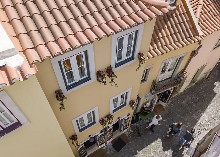 Castle Inn Lisbon s