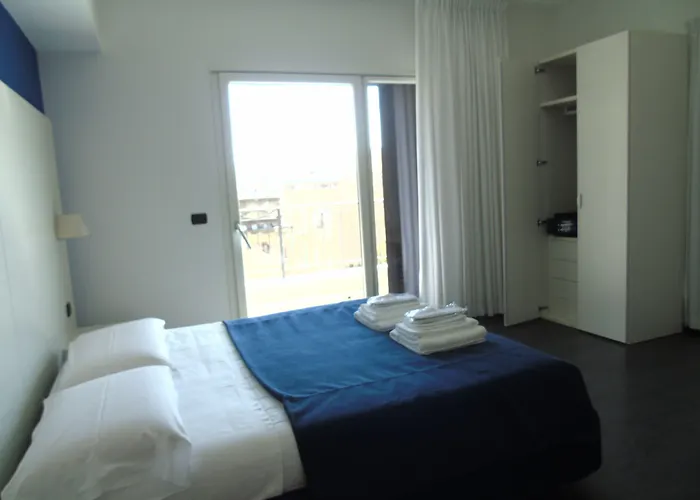 Areté Luxury Room