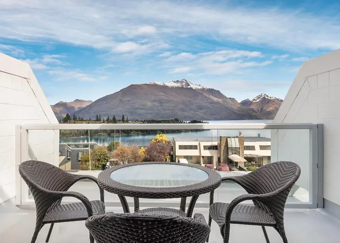 Copthorne & Apartments Queenstown Lakeview