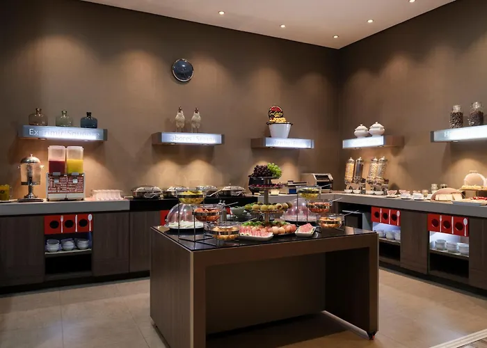 Hampton By Hilton Cartagena