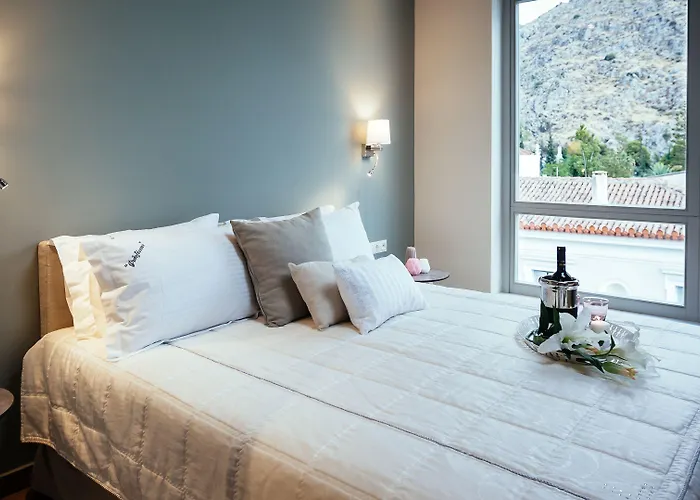Filoxenion Luxury Rooms & Lofts