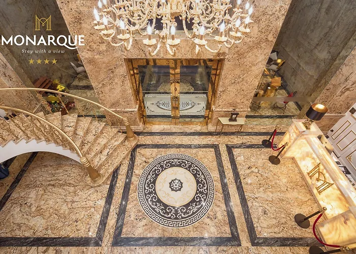 Monarque Hotel Danang