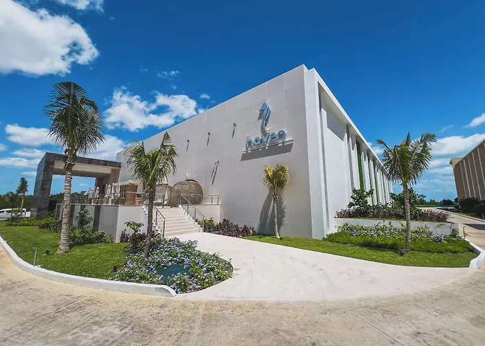 Luxury hotel only: Haven Riviera Cancun (Adults Only)