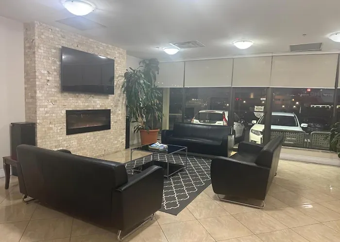 Hotel near College: Nu Hotel Toronto Airport