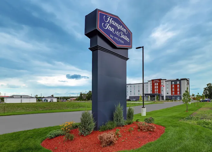 Hampton Inn & Suites