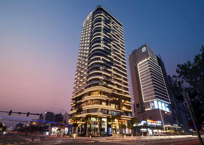 Pet Friendly hotel: Hilton Garden Inn Da Nang