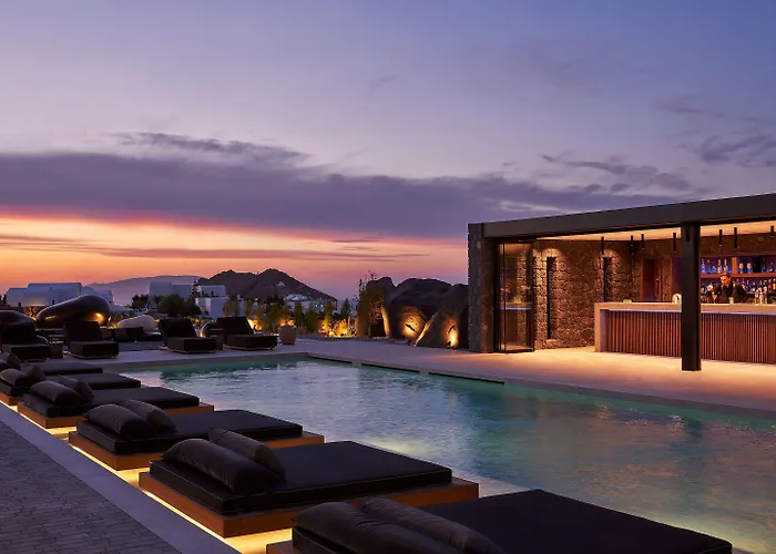 SantAnna Luxury Suites