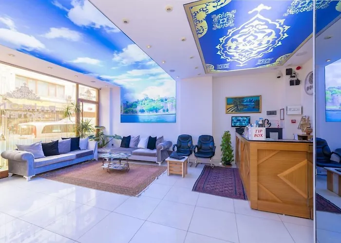 Raimond Hotel