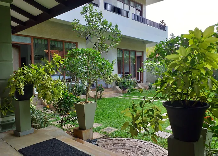 Green Wood Villa Negombo