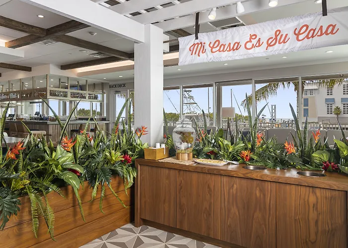 Compass Hotel By Margaritaville Anna Maria Sound