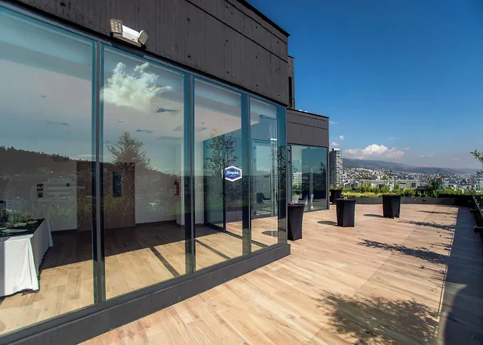Hampton By Hilton Quito La Carolina Park