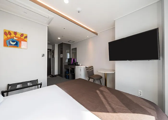 Cheap hotel: Griffinbay Hotel