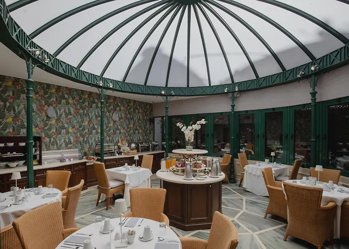 Hera Hotel